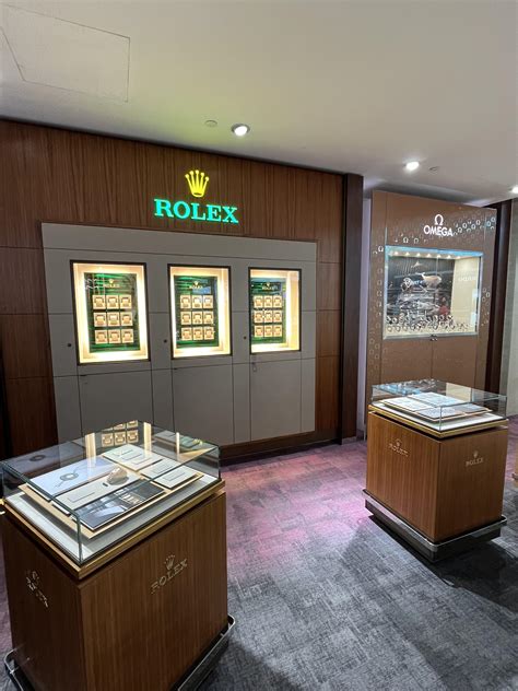 rolex at the airport